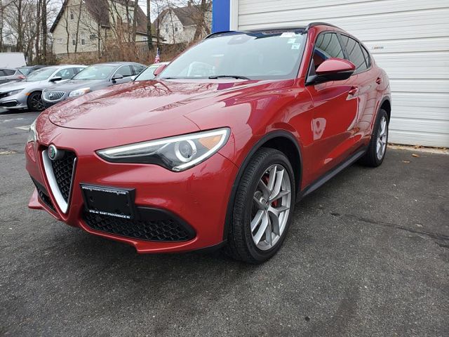 2018 Alfa Romeo Stelvio Ti Sport 