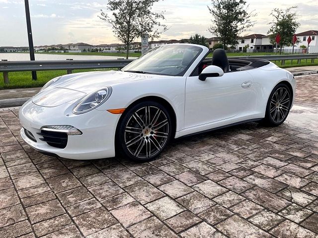 2016 Porsche 911 Carrera 4S 