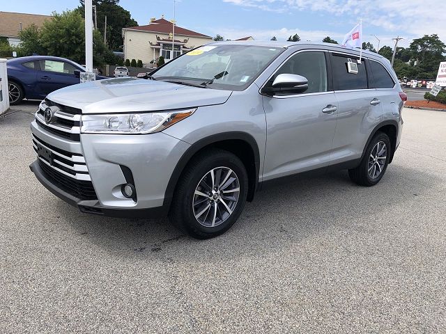 2019 Toyota Highlander  