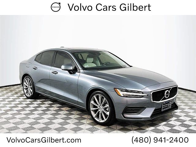 2020 Volvo S60 T5 Momentum 