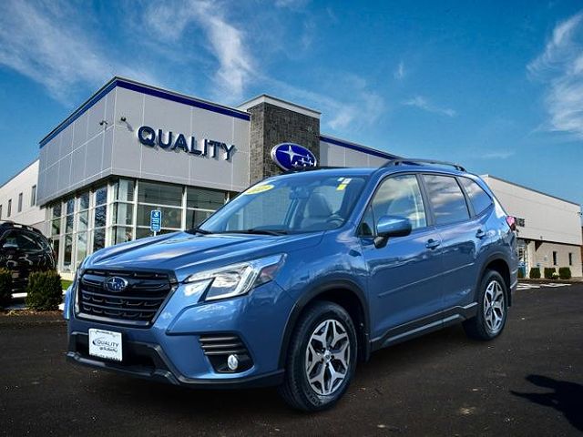 2023 Subaru Forester Premium
