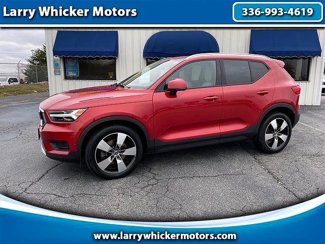 2019 Volvo XC40 T5 Momentum 