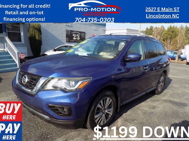 2017 Nissan Pathfinder SL
