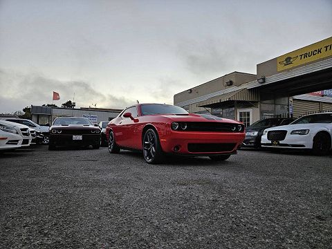 2019 Dodge Challenger SXT