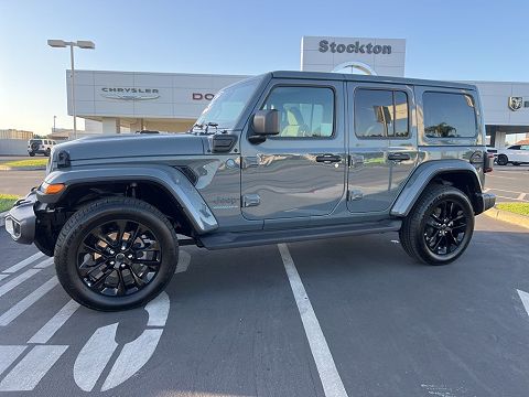 2025 Jeep Wrangler Sahara 4xe