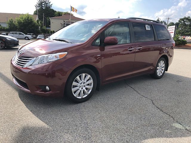 2017 Toyota Sienna  
