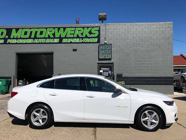 2017 Chevrolet Malibu LS 1FL