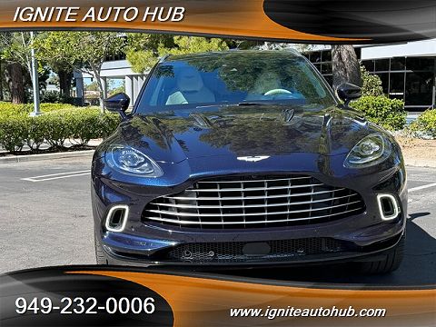 2021 Aston Martin DBX