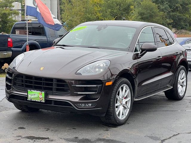 2017 Porsche Macan Turbo 