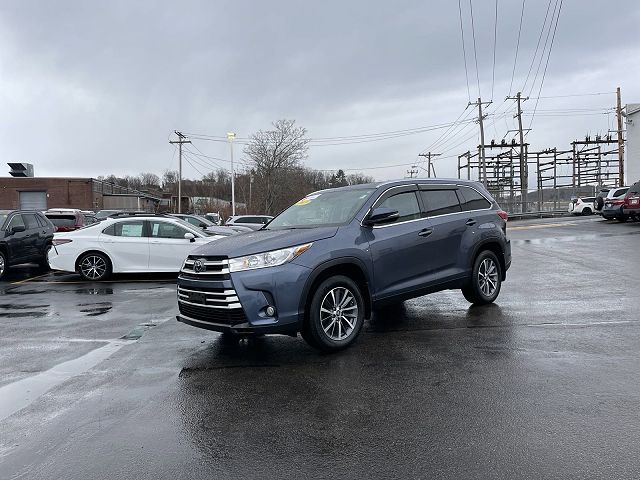 2019 Toyota Highlander  
