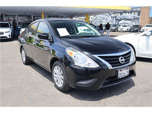 2019 Nissan Versa SV 