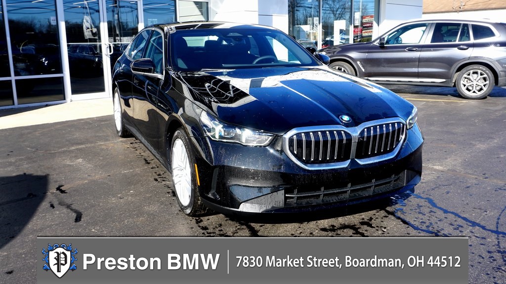 2024 BMW 5 Series Youngstown OH