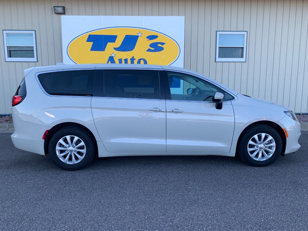 2017 Chrysler Pacifica Wisconsin Rapids WI
