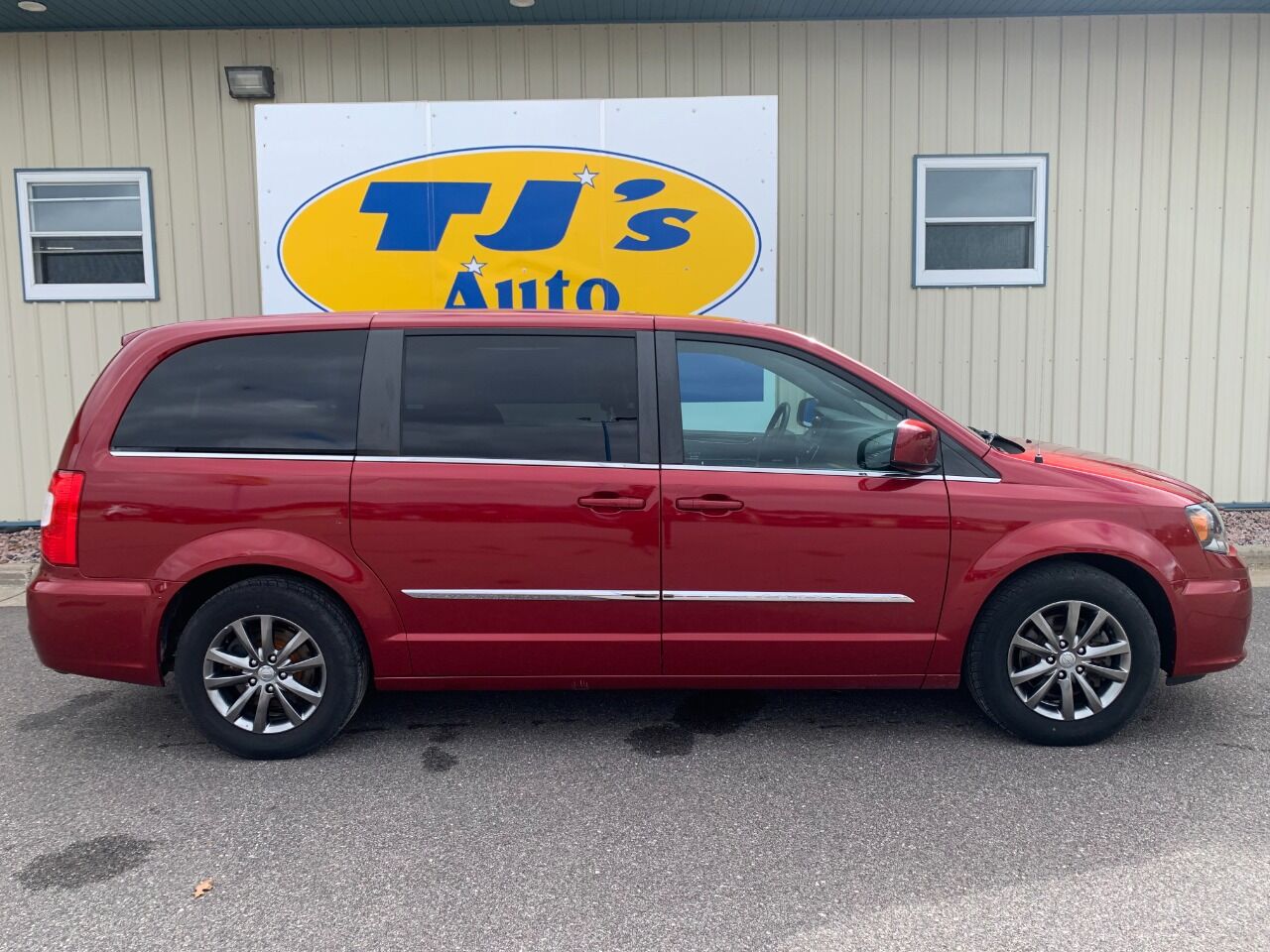 2015 Chrysler Town & Country Wisconsin Rapids WI