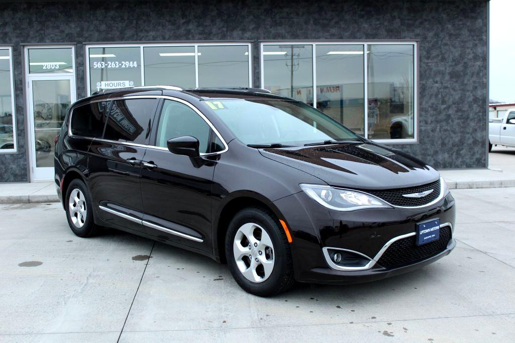 2017 Chrysler Pacifica Muscatine IA