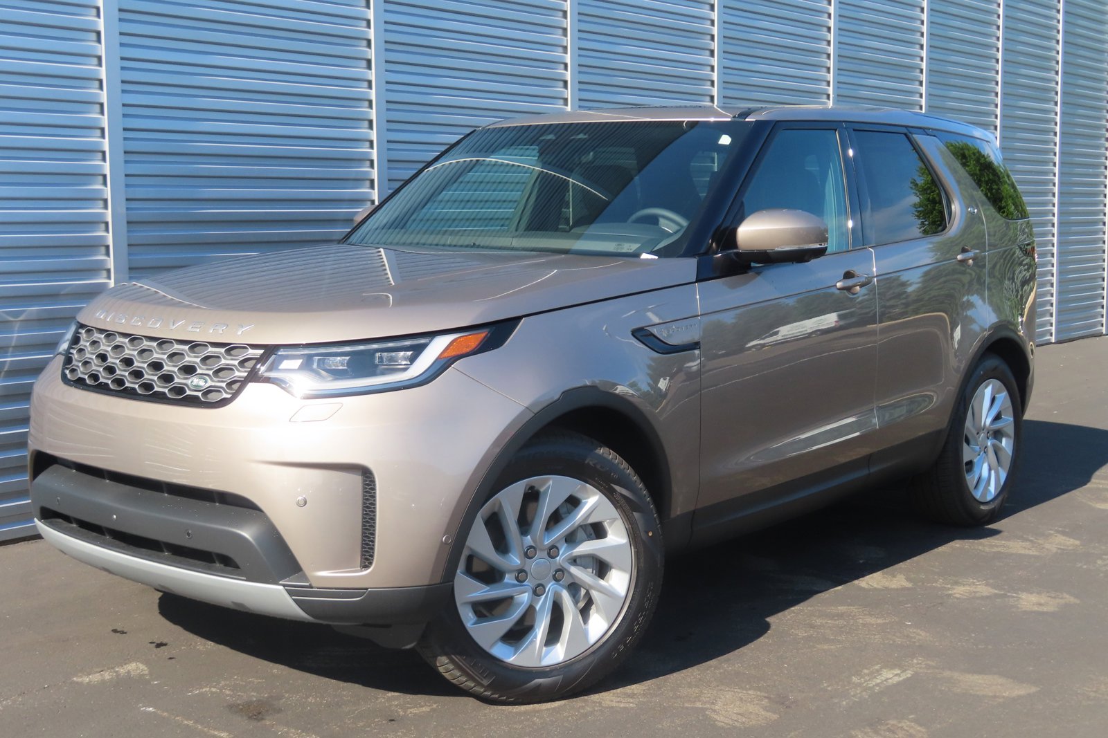 2023 Land Rover Discovery Peoria IL